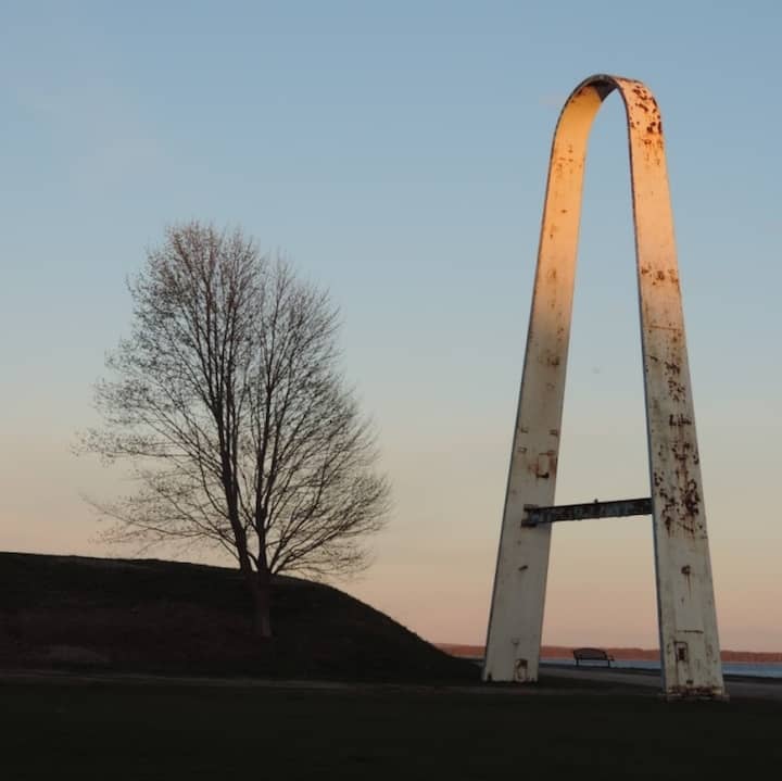 [CREDIT: Lincoln Smith]  A sunset lit view of the arch at Rocky Point Park April 28, 2015.