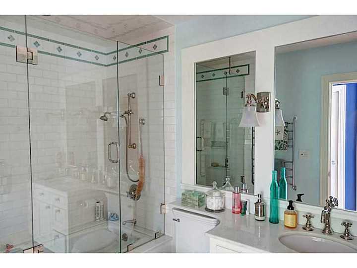 [CREDIT: Statewide MLS] A bathroom at 339 Promenade Ave.