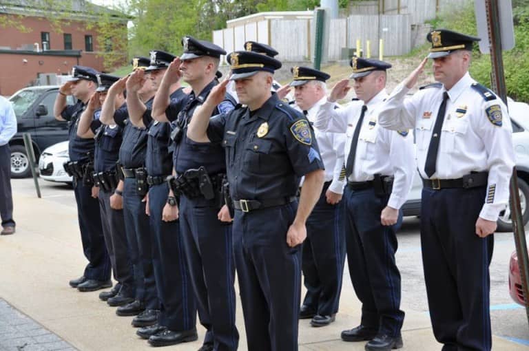 Warwick Police Dedicate Memorial To Local Fallen Officers - WarwickPost.com