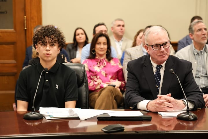 Pilgrim Student’s Research Backs Helmet Cover Use